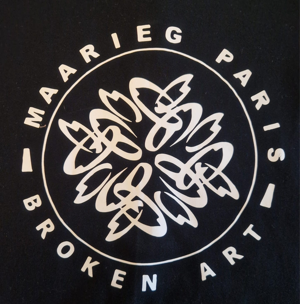 Sweat léger MaarieG Paris "Broken art " au dos